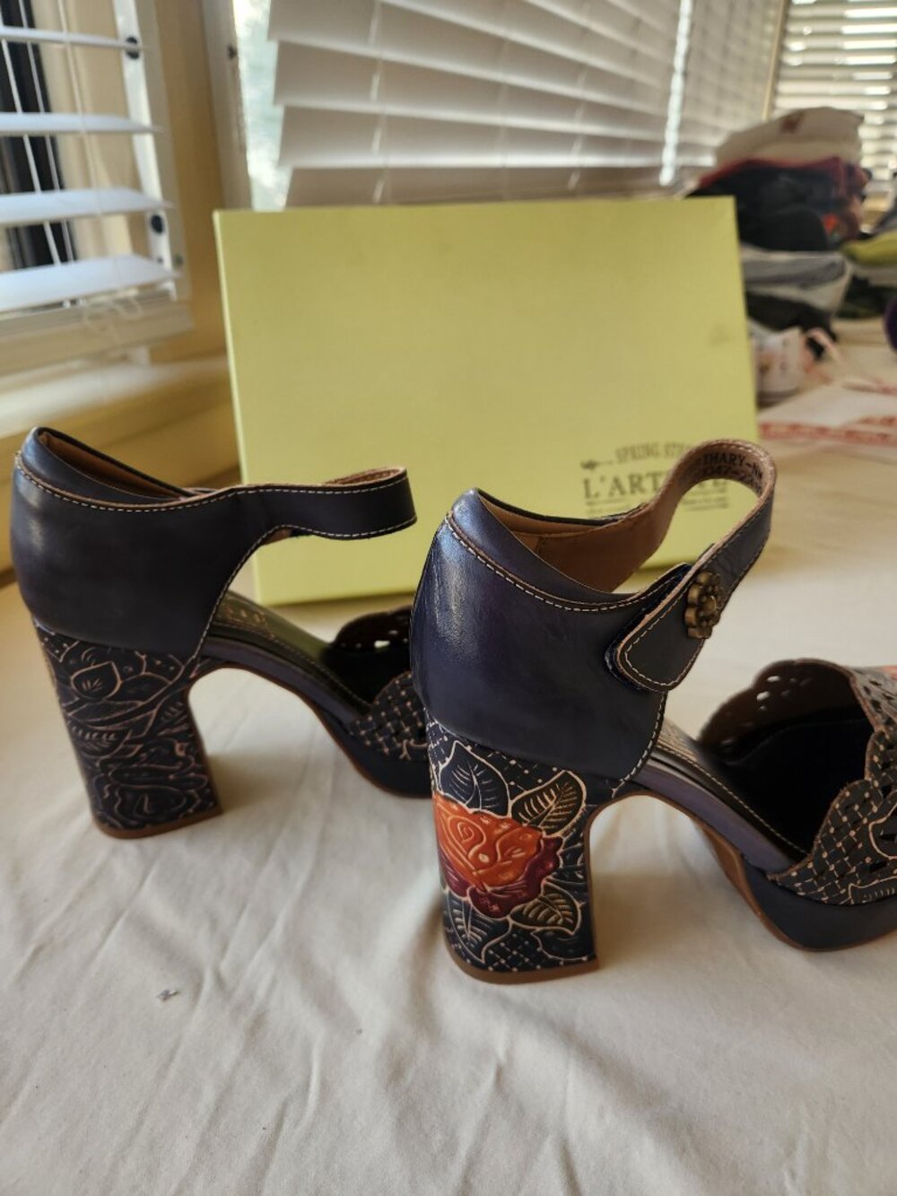 L'Artiste by Spring Step Debbihary Sandal/Heels Navy Multi Size 36 US 5.5-6 NIB - Picture 7 of 16